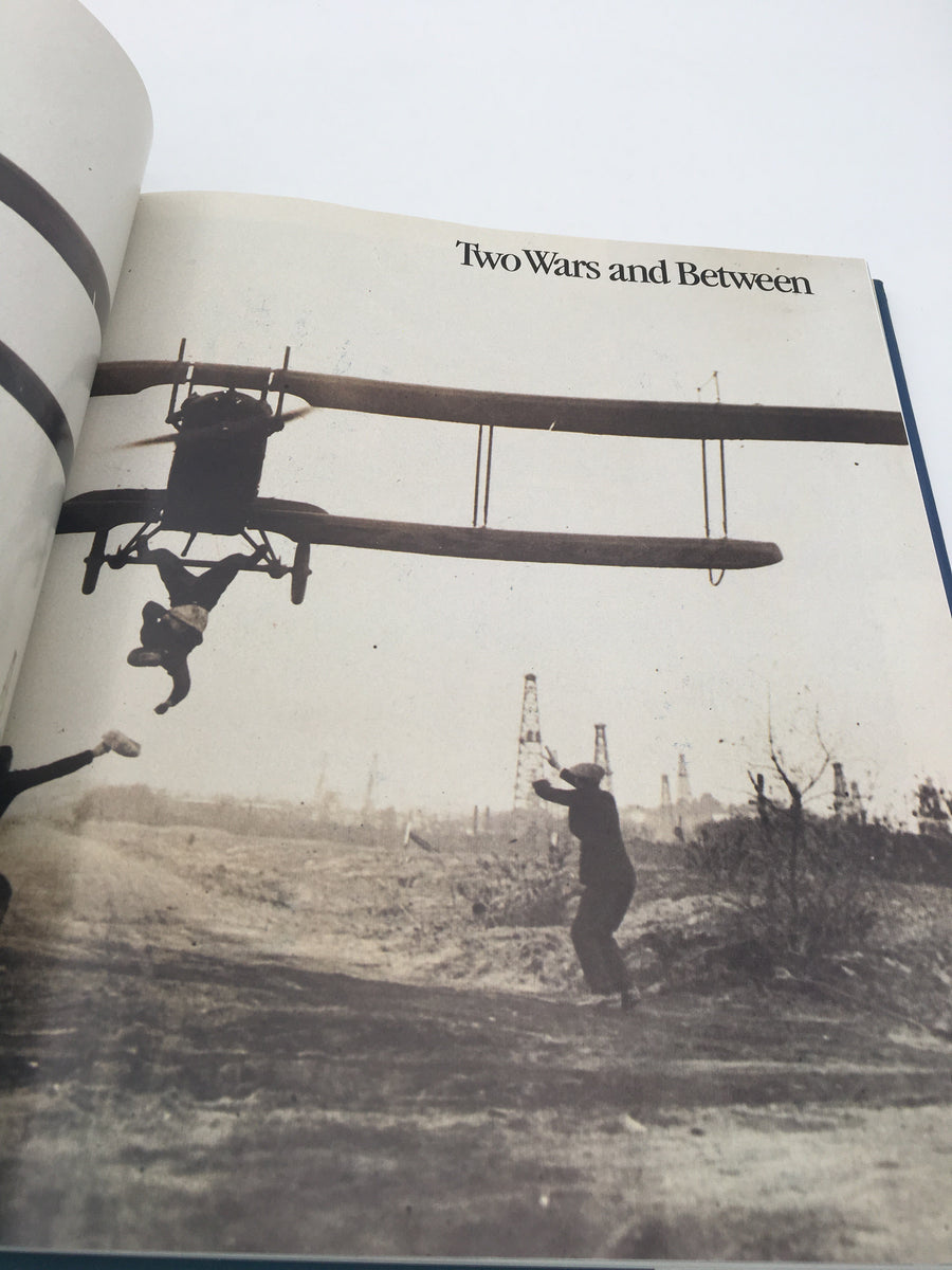 THE SMITHSONIAN BOOK OF FLIGHT